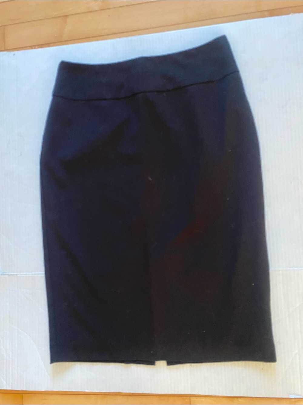 Wardrobe Essential Classic Black lined Pencil Skirt by RW & Co.  Size 4